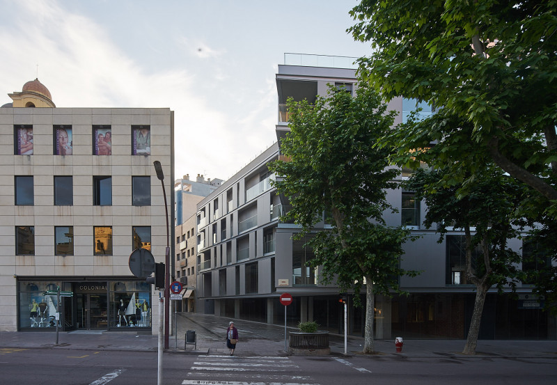 img 070SBD Edifici plurifamiliar de 8 habitatges, 14 places pk i 8 trasters a Sabadell