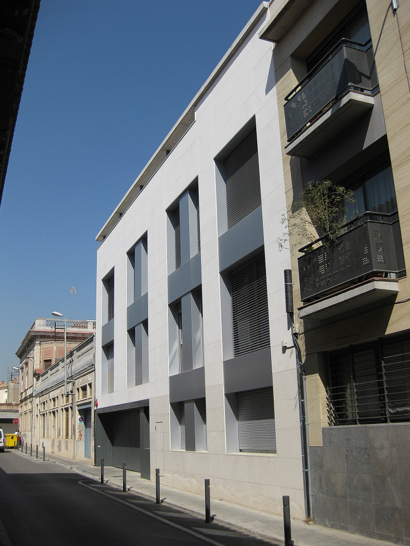 img 337SBD Edifici plurifamiliar de 11 habitatges a Sabadell