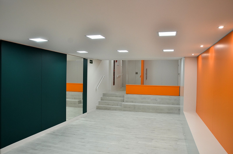 597TRS Espacios polivalentes Escola Delta Terrassa