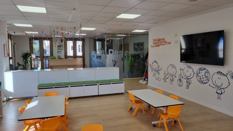 782BCN Sala polivalent entrada infantil Escola Pia Sarrià